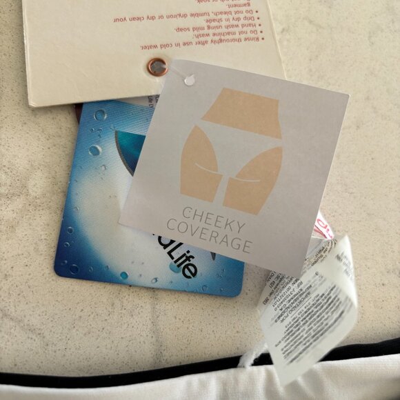 Rip Curl Hipster Cheeky Cut - Size XS - NWT - Picture 4 of 5